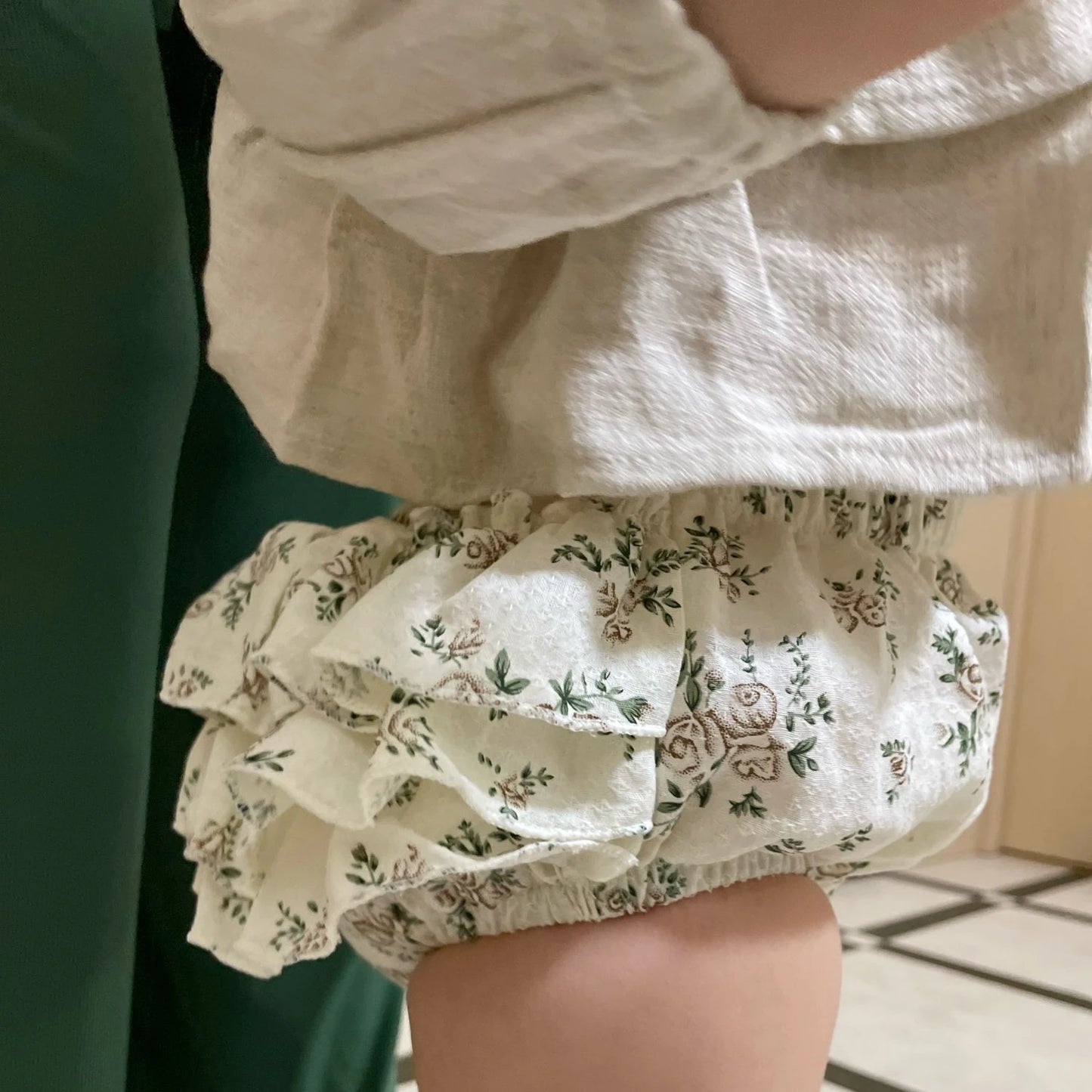 Baby Ruffle Set – Linen Bloom Collection